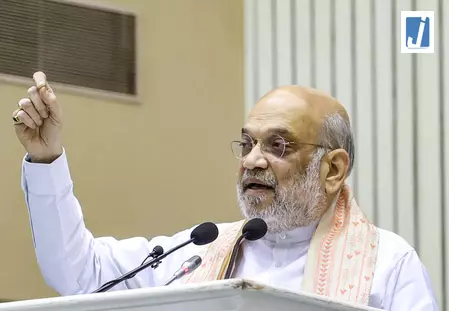 भेद डालने वालों को पहचानें और एकजुट होकर समृद्ध भारत की ओर बढ़ें: अमित शाह भेद डालने वालों को पहचानें और एकजुट होकर समृद्ध भारत की ओर बढ़ें: अमित शाह