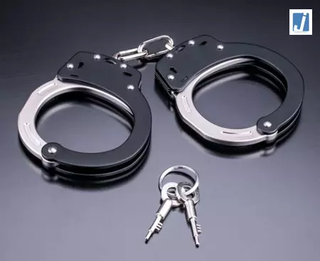 बांग्लादेशी दंपति गिरफ्तार, 14 साल से अवैध रूप से रह रहे थे भारत में बांग्लादेशी दंपति गिरफ्तार, 14 साल से अवैध रूप से रह रहे थे भारत में