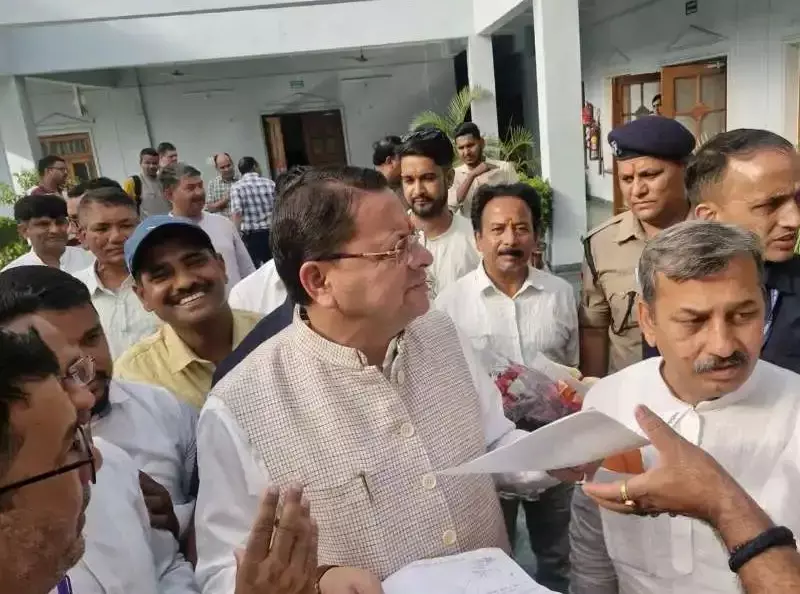 Haldwani: नमाज को लेकर धामी का बयान, नियमों के पालन पर दिया जोर Haldwani: नमाज को लेकर धामी का बयान, नियमों के पालन पर दिया जोर