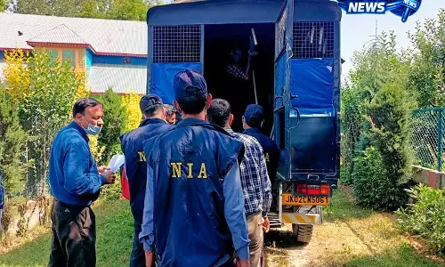 NIA की शोपियां में छापेमारी, दारुल उलूम और जमात-ए-इस्लामी से जुड़े ठिकानों पर तलाशी