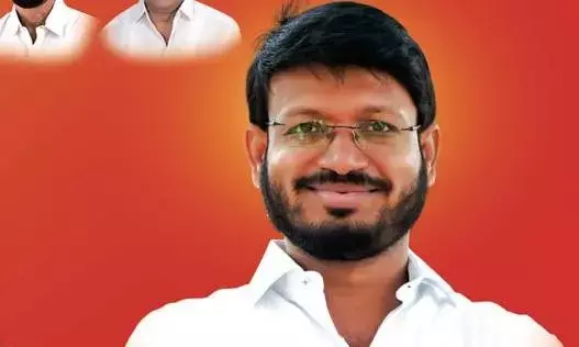 Andhra: तलतम सत्या ने KUDA चेयरमैन का पद संभाला Andhra: तलतम सत्या ने KUDA चेयरमैन का पद संभाला