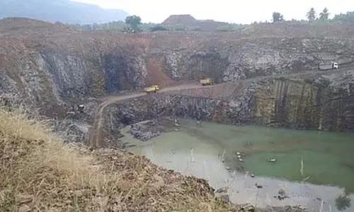 तमिलनाडु में किसानों और पर्यावरण कार्यकर्ताओं ने खदान में कचरे के निपटान की नीति का किया विरोध