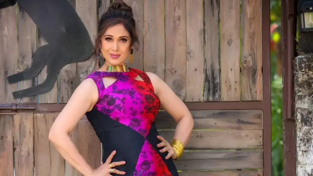 ‘अच्छे मौकों का इंतज़ार है’: Meenakshi Seshadri का बॉलीवुड पर बयान चर्चा में