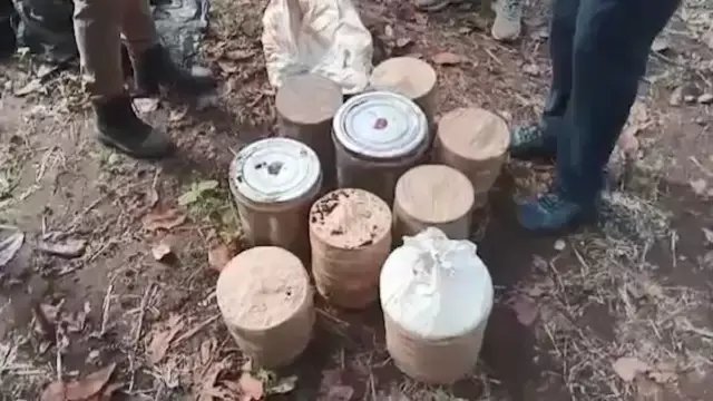 SIW ने ओडिशा से माओवादियों द्वारा लूटे गए हथियारों की बरामदगी के लिए सात राज्यों के DGP को पत्र लिखा SIW ने ओडिशा से माओवादियों द्वारा लूटे गए हथियारों की बरामदगी के लिए सात राज्यों के DGP को पत्र लिखा