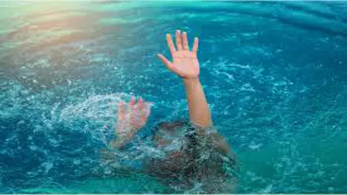 Srinagar: झेलम नदी में लापता युवक की तलाश हुई खत्म, युवक का शव मिला Srinagar: झेलम नदी में लापता युवक की तलाश हुई खत्म, युवक का शव मिला