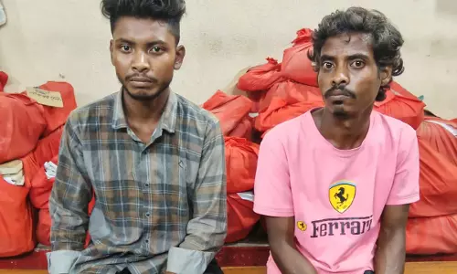 8 मवेशी तस्करों से मुक्त, 2 आरोपी गिरफ्तार 8 मवेशी तस्करों से मुक्त, 2 आरोपी गिरफ्तार