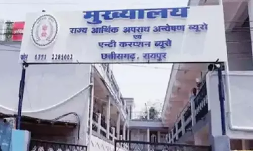 ACB की जाल में फंसा पटवारी, रिश्वतखोरी करते पकड़ाया ACB की जाल में फंसा पटवारी, रिश्वतखोरी करते पकड़ाया
