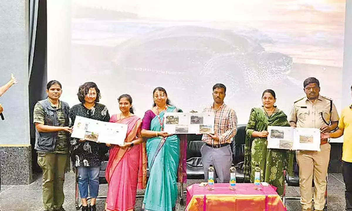 Karnataka: एजुकेशनल पोस्टकार्ड के साथ वर्ल्ड टर्टल डे मनाया गया