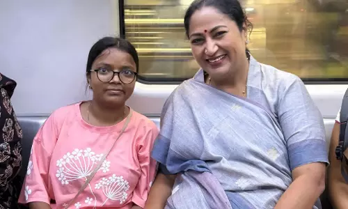 New Delhi: दिल्ली सचिवालय पहुंचने के लिए मुख्यमंत्री ने चुना पब्लिक ट्रांसपोर्ट New Delhi: दिल्ली सचिवालय पहुंचने के लिए मुख्यमंत्री ने चुना पब्लिक ट्रांसपोर्ट