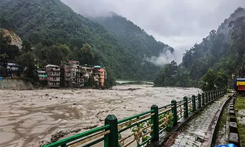 North Sikkim में सड़क मरम्मत में देरी पर लाचेन के लोगों का गंगटोक में प्रदर्शन North Sikkim में सड़क मरम्मत में देरी पर लाचेन के लोगों का गंगटोक में प्रदर्शन