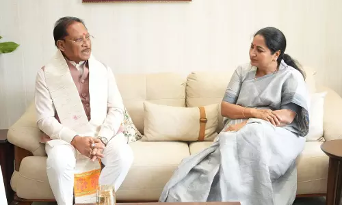 CM विष्णुदेव साय ने दिल्ली की मुख्यमंत्री रेखा गुप्ता से की सौजन्य भेंट CM विष्णुदेव साय ने दिल्ली की मुख्यमंत्री रेखा गुप्ता से की सौजन्य भेंट