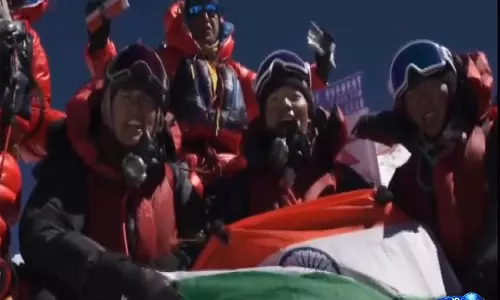 ITBP की ऑल-विमेन टीम ने माउंट एवरेस्ट फतह किया, कठुआ की अंजलि देवी शामिल ITBP की ऑल-विमेन टीम ने माउंट एवरेस्ट फतह किया, कठुआ की अंजलि देवी शामिल