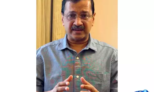 PM मोदी के रूस-ईरान से तेल खरीद पर केजरीवाल का सवाल, ईंधन कीमतों को लेकर केंद्र पर निशाना PM मोदी के रूस-ईरान से तेल खरीद पर केजरीवाल का सवाल, ईंधन कीमतों को लेकर केंद्र पर निशाना
