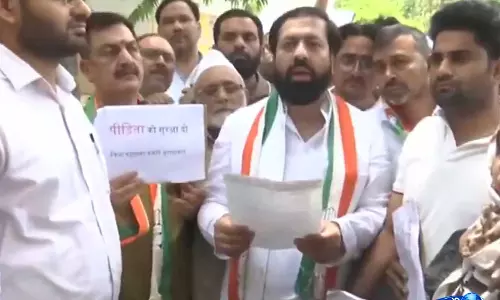 UP: मुरादाबाद में NEET अभ्यर्थी के लिए न्याय की मांग को लेकर कांग्रेस का प्रदर्शन