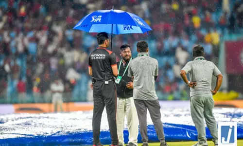 अगर क्वालीफायर और प्लेऑफ मुकाबलों में बारिश ने किया खेल बर्बाद, तो कैसे निकलेगा नतीजा? अगर क्वालीफायर और प्लेऑफ मुकाबलों में बारिश ने किया खेल बर्बाद, तो कैसे निकलेगा नतीजा?