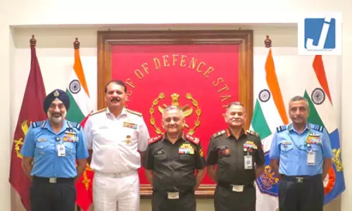 सीडीएस अनिल चौहान एवं एडमिरल दिनेश त्रिपाठी की विदाई से पहले सैन्य लीडरशिप की अहम बैठक