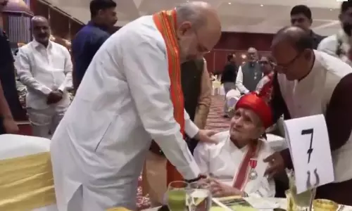 गृह मंत्री अमित शाह ने पद्म पुरस्कार विजेताओं के लिए किया रात्रिभोज गृह मंत्री अमित शाह ने पद्म पुरस्कार विजेताओं के लिए किया रात्रिभोज