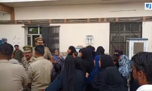 अस्पताल में दर्दनाक हादसा: ऑक्सीजन सिलेंडर गिरने से 3 वर्षीय बच्चे की मौत अस्पताल में दर्दनाक हादसा: ऑक्सीजन सिलेंडर गिरने से 3 वर्षीय बच्चे की मौत