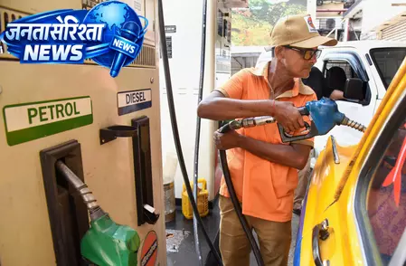 फ्यूल कीमतों में लगातार चौथी बढ़ोतरी, पेट्रोल-डीजल 7.5 रुपये तक महंगा फ्यूल कीमतों में लगातार चौथी बढ़ोतरी, पेट्रोल-डीजल 7.5 रुपये तक महंगा