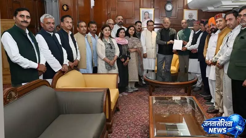 सुक्खू सरकार पर चुनाव आचार संहिता के उल्लंघन का आरोप सुक्खू सरकार पर चुनाव आचार संहिता के उल्लंघन का आरोप