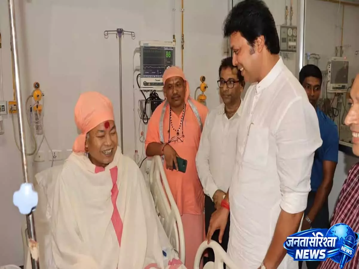 Chitta Maharaj के किडनी ट्रांसप्लांट इलाज के लिए पीएम रिलीफ फंड से ₹3 लाख मंजूर Chitta Maharaj के किडनी ट्रांसप्लांट इलाज के लिए पीएम रिलीफ फंड से ₹3 लाख मंजूर