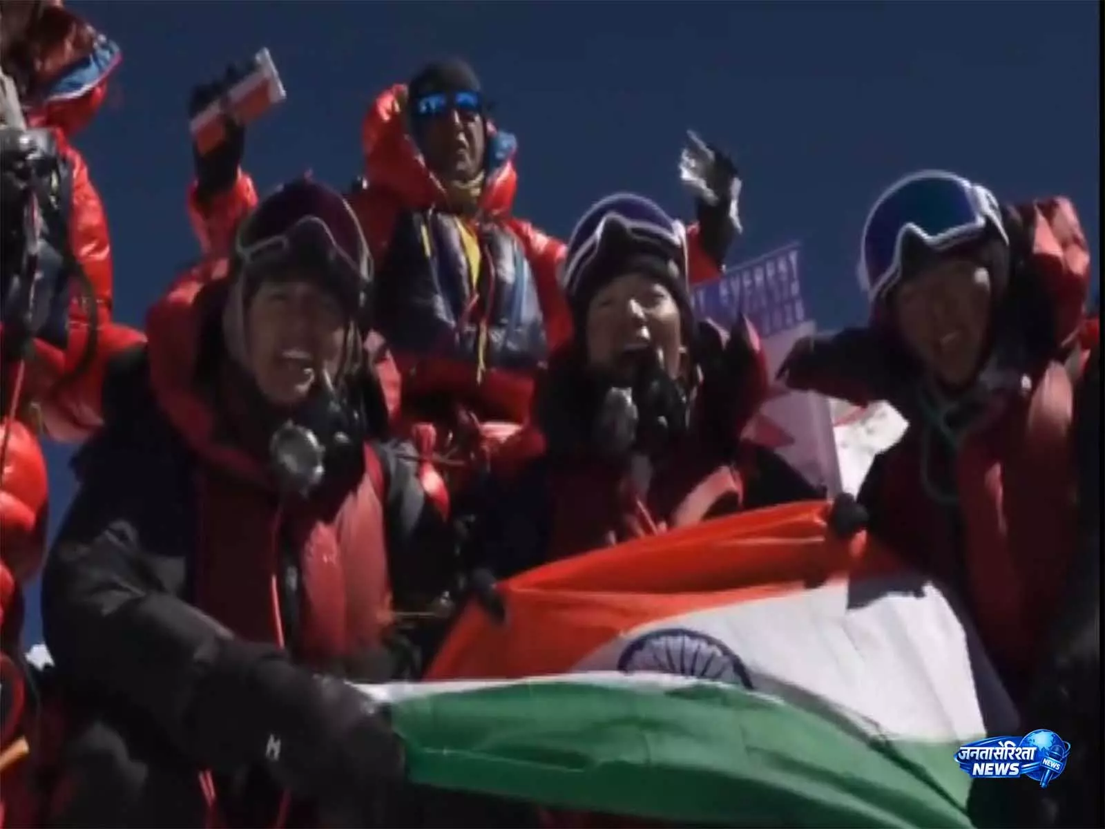 ITBP की ऑल-विमेन टीम ने माउंट एवरेस्ट फतह किया, कठुआ की अंजलि देवी शामिल ITBP की ऑल-विमेन टीम ने माउंट एवरेस्ट फतह किया, कठुआ की अंजलि देवी शामिल