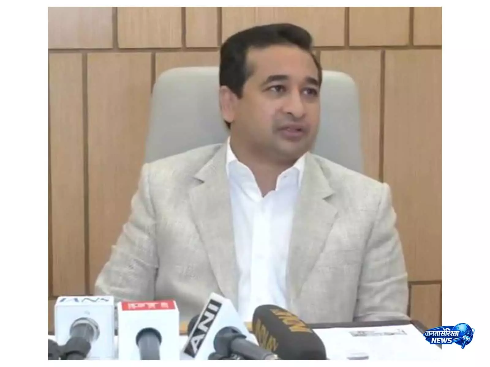 NDA सरकार की स्थिरता पर तनाव के बीच नितेश राणे ने राहुल गांधी को पाकिस्तानी एजेंट बताया NDA सरकार की स्थिरता पर तनाव के बीच नितेश राणे ने राहुल गांधी को पाकिस्तानी एजेंट बताया