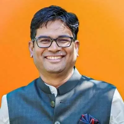 मानव सेवा को समर्पित दंपति को पद्मश्री मिलने पर वित्तमंत्री ओपी चौधरी ने दी शुभकामनाएं मानव सेवा को समर्पित दंपति को पद्मश्री मिलने पर वित्तमंत्री ओपी चौधरी ने दी शुभकामनाएं