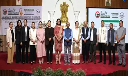 Kohima: नागालैंड के राज्यपाल ने एसटी छात्रवृत्ति लाभार्थियों से की बातचीत Kohima: नागालैंड के राज्यपाल ने एसटी छात्रवृत्ति लाभार्थियों से की बातचीत