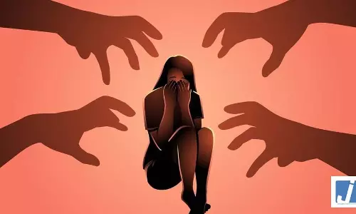 युवती को ब्लैकमेल कर गैंगरेप, रूह कंपा देगी ये वारदात युवती को ब्लैकमेल कर गैंगरेप, रूह कंपा देगी ये वारदात