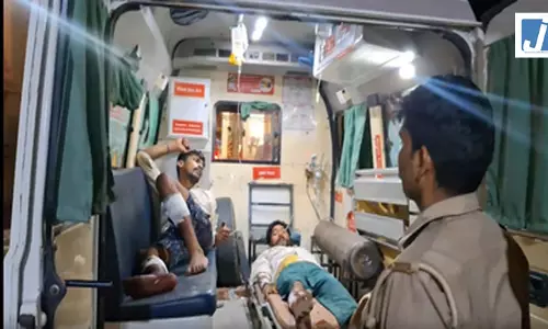 डकैती और चोरी करने वाले गैंग को पुलिस मुठभेड़ के बाद पकड़ा, तीन बदमाशों को लगी गोली