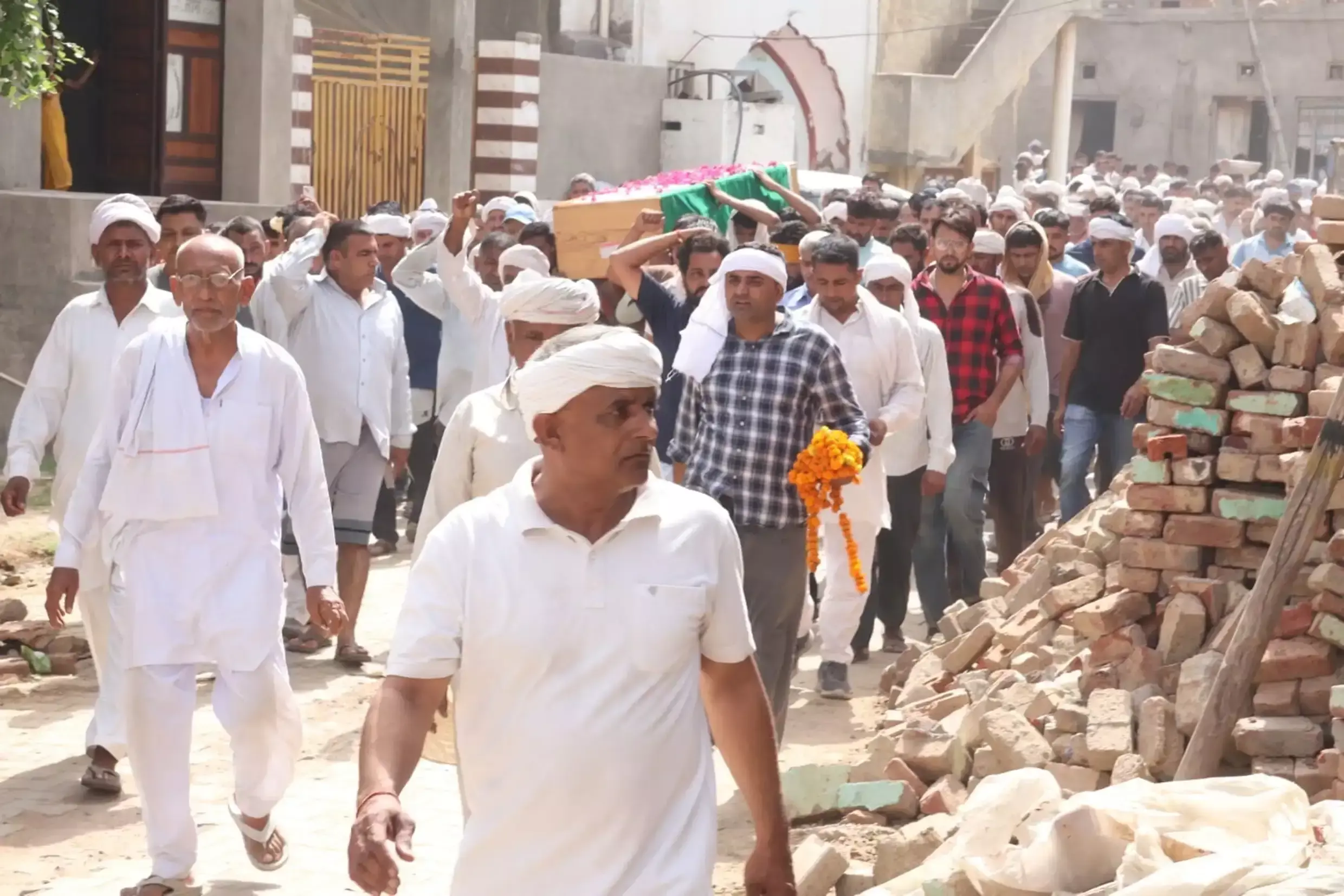 Jind: भारतीय उच्चायोग में कार्यरत जींद निवासी नरेंद्र का निधन Jind: भारतीय उच्चायोग में कार्यरत जींद निवासी नरेंद्र का निधन