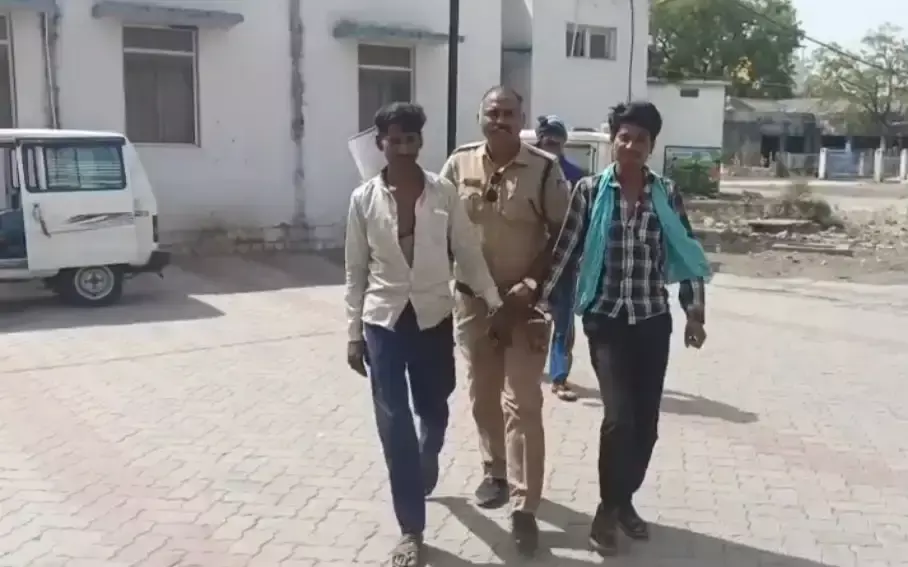 Rajgarh: राजगढ़ में दो युवकों से स्मैक की बड़ी खेप बरामद Rajgarh: राजगढ़ में दो युवकों से स्मैक की बड़ी खेप बरामद