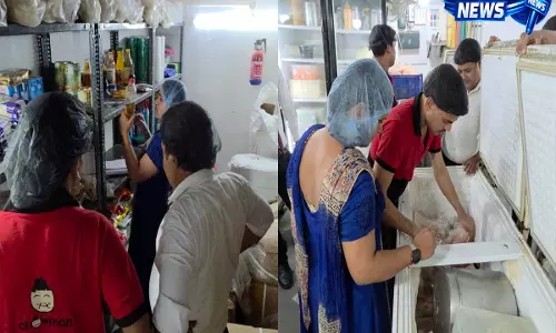 Madhapur के एक रेस्टोरेंट में छापे के दौरान गंदगी और कीड़े-मकोड़ों का प्रकोप मिला, फूड सेफ्टी टीम ने की कार्रवाई Madhapur के एक रेस्टोरेंट में छापे के दौरान गंदगी और कीड़े-मकोड़ों का प्रकोप मिला, फूड सेफ्टी टीम ने की कार्रवाई