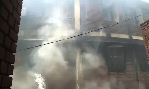 Gurugram: गुरुग्राम जिला न्यायालय अग्निकांड की स्थिति का लिया गया जायजा Gurugram: गुरुग्राम जिला न्यायालय अग्निकांड की स्थिति का लिया गया जायजा