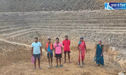 डबरी निर्माण से संवर रही मनेंद्रगढ़ के गांवों की तकदीर डबरी निर्माण से संवर रही मनेंद्रगढ़ के गांवों की तकदीर