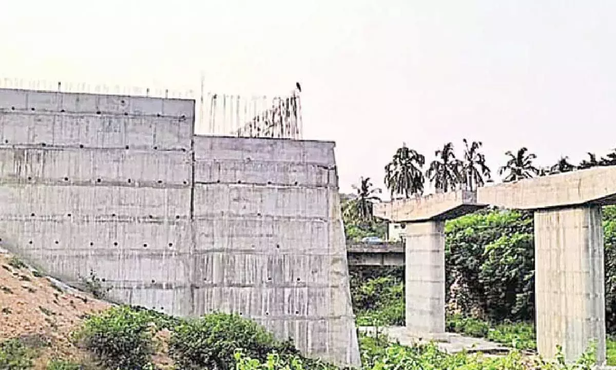 Karnataka: हाईवे के काम में 7 साल की देरी से यात्री परेशान