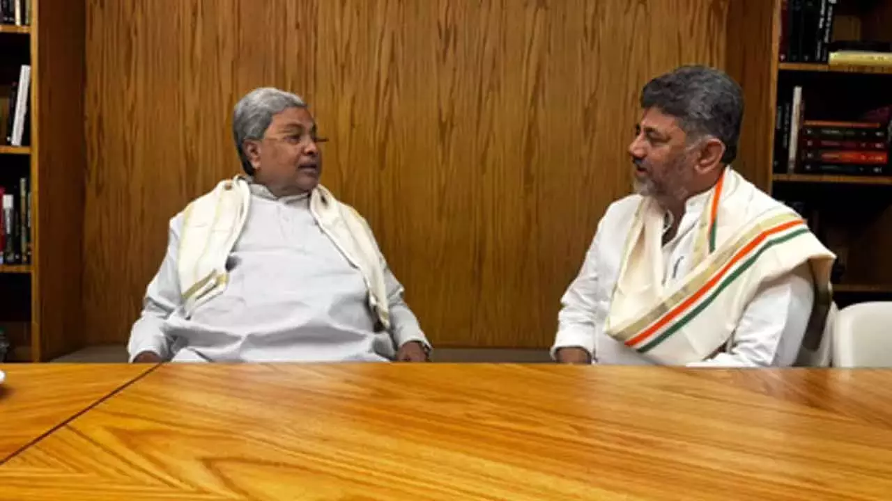 CM में नेतृत्व परिवर्तन की चर्चा के बीच सीएम सिद्धारमैया ने दिल्ली में कांग्रेस हाईकमान से मुलाकात की