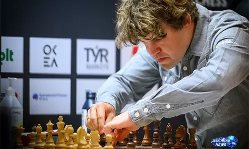 Norway Chess 2026 की शुरुआत पहले दिन के रोमांचक मुकाबलों के साथ हुई, फ़िरोज़जा ने कार्लसन को चौंकाया Norway Chess 2026 की शुरुआत पहले दिन के रोमांचक मुकाबलों के साथ हुई, फ़िरोज़जा ने कार्लसन को चौंकाया