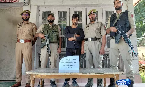 J-K: बडगाम पुलिस ने गलवानपोरा में नाबालिग की हत्या के मामले में आरोपी की पहचान उजागर की