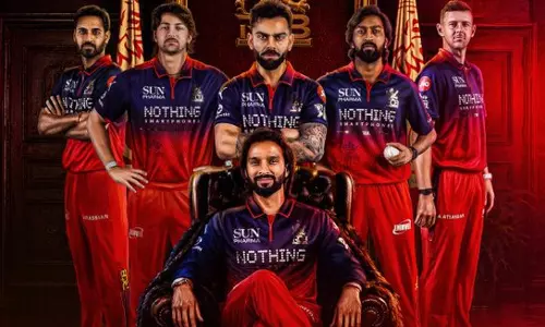IPL 2026 : रॉयल चैलेंजर्स बेंगलुरु ने फाइनल में बनाई जगह IPL 2026 : रॉयल चैलेंजर्स बेंगलुरु ने फाइनल में बनाई जगह