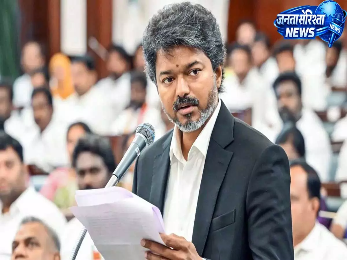 TN: CM विजय ने सभी थिएटरों को पहले हफ़्ते में नई फ़िल्मों के लिए हर दिन 5 शो दिखाने की इजाज़त दी TN: CM विजय ने सभी थिएटरों को पहले हफ़्ते में नई फ़िल्मों के लिए हर दिन 5 शो दिखाने की इजाज़त दी