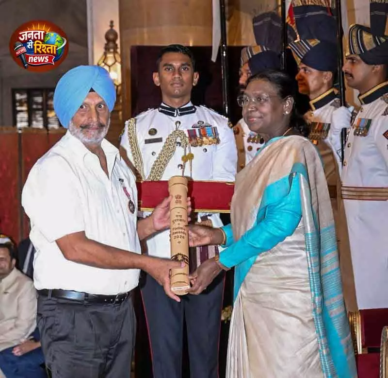 Ludhiana अनुभवी हॉकी कोच बलदेव सिंह को पद्म श्री से सम्मानित किया गया Ludhiana अनुभवी हॉकी कोच बलदेव सिंह को पद्म श्री से सम्मानित किया गया