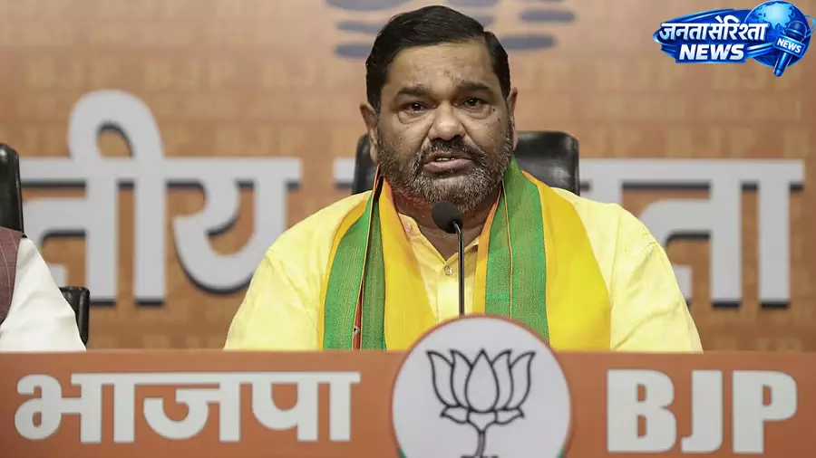 देबाशीष सामंतराय के BJP में शामिल होने पर BJD और नेता के बीच बयानबाजी तेज देबाशीष सामंतराय के BJP में शामिल होने पर BJD और नेता के बीच बयानबाजी तेज