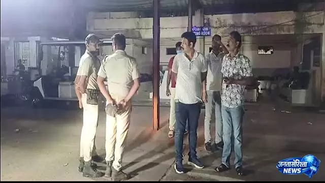 Berhampur में दोहरी मुठभेड़: गोलीबारी में दो फरार आरोपी घायल Berhampur में दोहरी मुठभेड़: गोलीबारी में दो फरार आरोपी घायल
