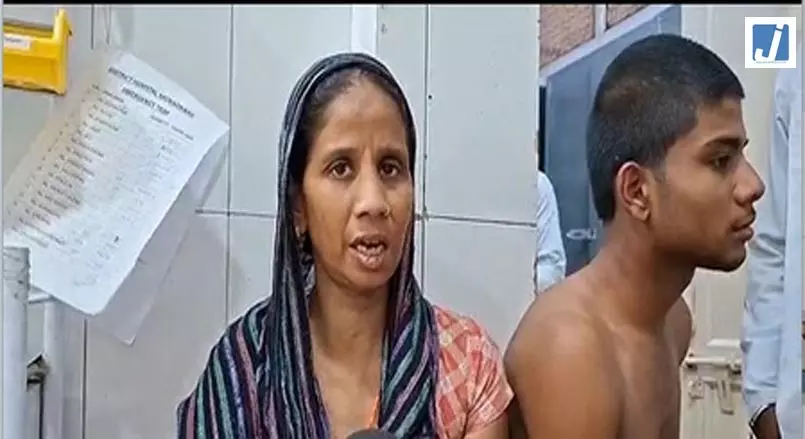 प्रेमिका का शादी से इनकार, नाराज प्रेमी ने खुद पर पेट्रोल डालकर की खुदकुशी की कोशिश प्रेमिका का शादी से इनकार, नाराज प्रेमी ने खुद पर पेट्रोल डालकर की खुदकुशी की कोशिश