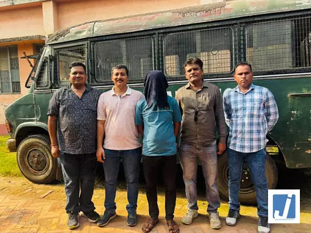 Gold fraud, साढ़े चार करोड़ की हेराफेरी, आरोपी बंगाल से गिरफ्तार Gold fraud, साढ़े चार करोड़ की हेराफेरी, आरोपी बंगाल से गिरफ्तार