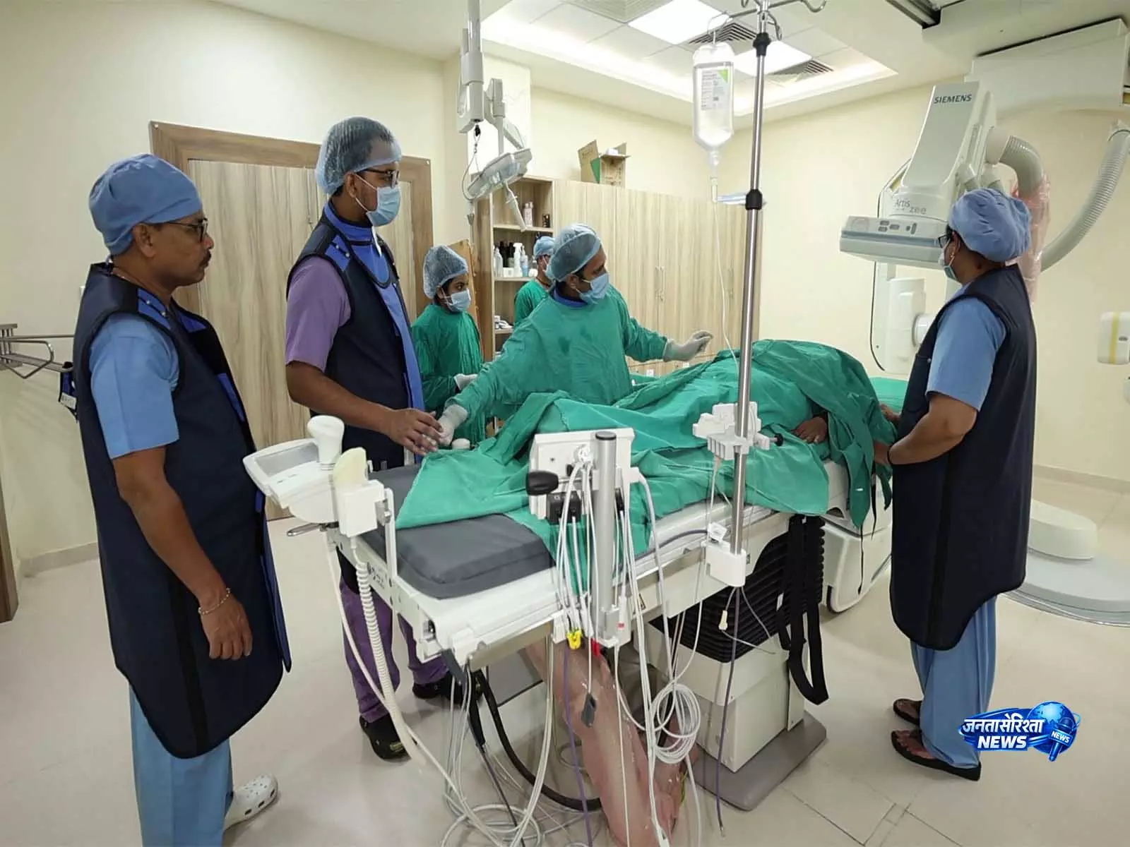 Surat Civil Hospital में बाइप्लेन कैथ लैब शुरू, मुफ्त एंजियोप्लास्टी और स्ट्रोक इलाज की सुविधा Surat Civil Hospital में बाइप्लेन कैथ लैब शुरू, मुफ्त एंजियोप्लास्टी और स्ट्रोक इलाज की सुविधा