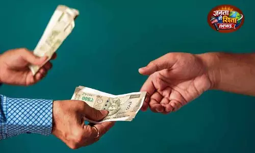 Delhi पुलिस का हेड कांस्टेबल 20,000 रुपये की रिश्वत लेते पकड़ा गया Delhi पुलिस का हेड कांस्टेबल 20,000 रुपये की रिश्वत लेते पकड़ा गया