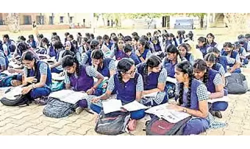 Tamil Nadu : छात्रों की रीडिंग स्किल्स में गिरावट पर चिंता, शिक्षा प्रणाली पर उठे सवाल Tamil Nadu : छात्रों की रीडिंग स्किल्स में गिरावट पर चिंता, शिक्षा प्रणाली पर उठे सवाल